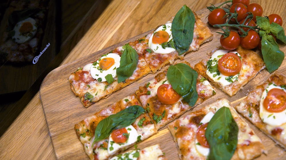 Kann eine Mikrowelle eine Pizza schmecken?