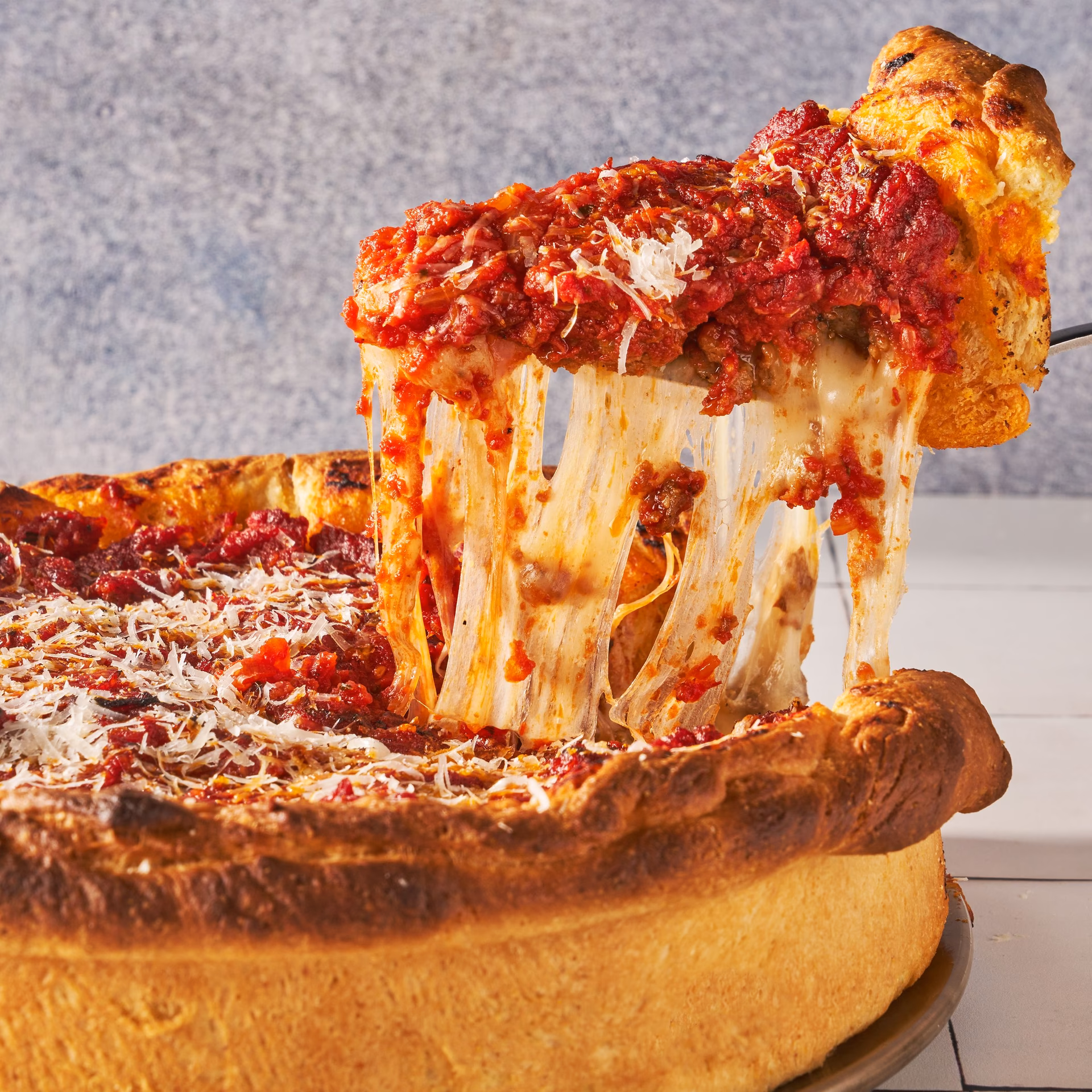 Which deep dish pizza pan is best?