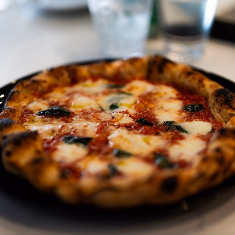 Where to eat Neapolitan pizza in Rome?