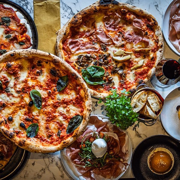 Where to eat pizza in Budapest?