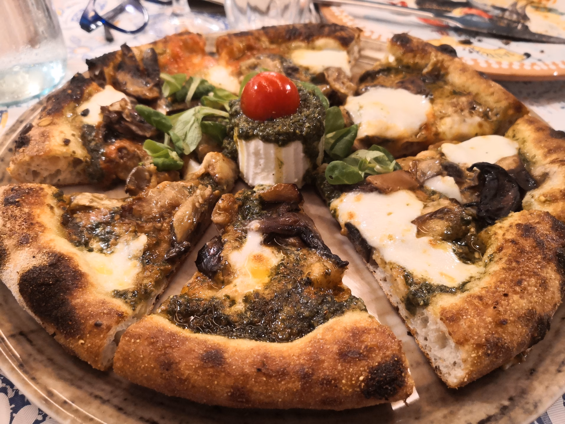 Is Palermo a good place to eat pizza?
