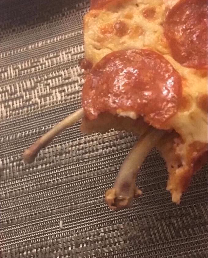 What is the difference between Boneless and boneless pizza?