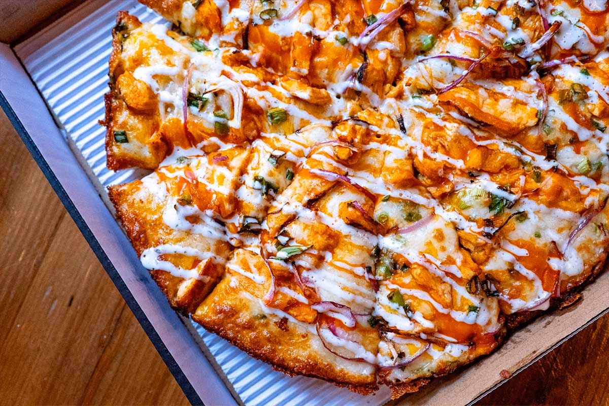 How do I customize a pizza menu?