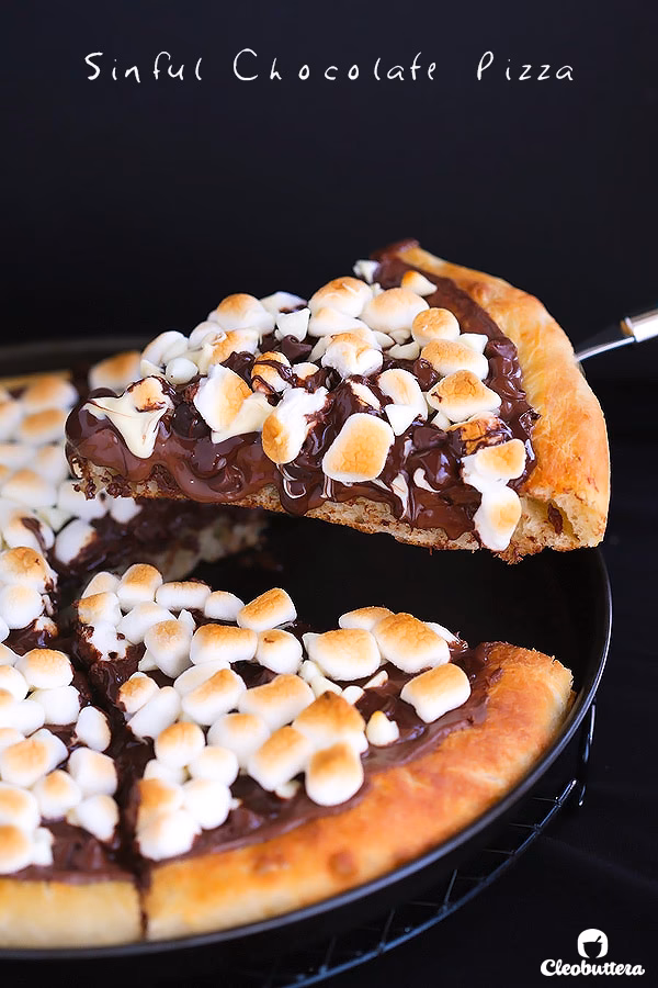 What is a vegan dessert pizza?