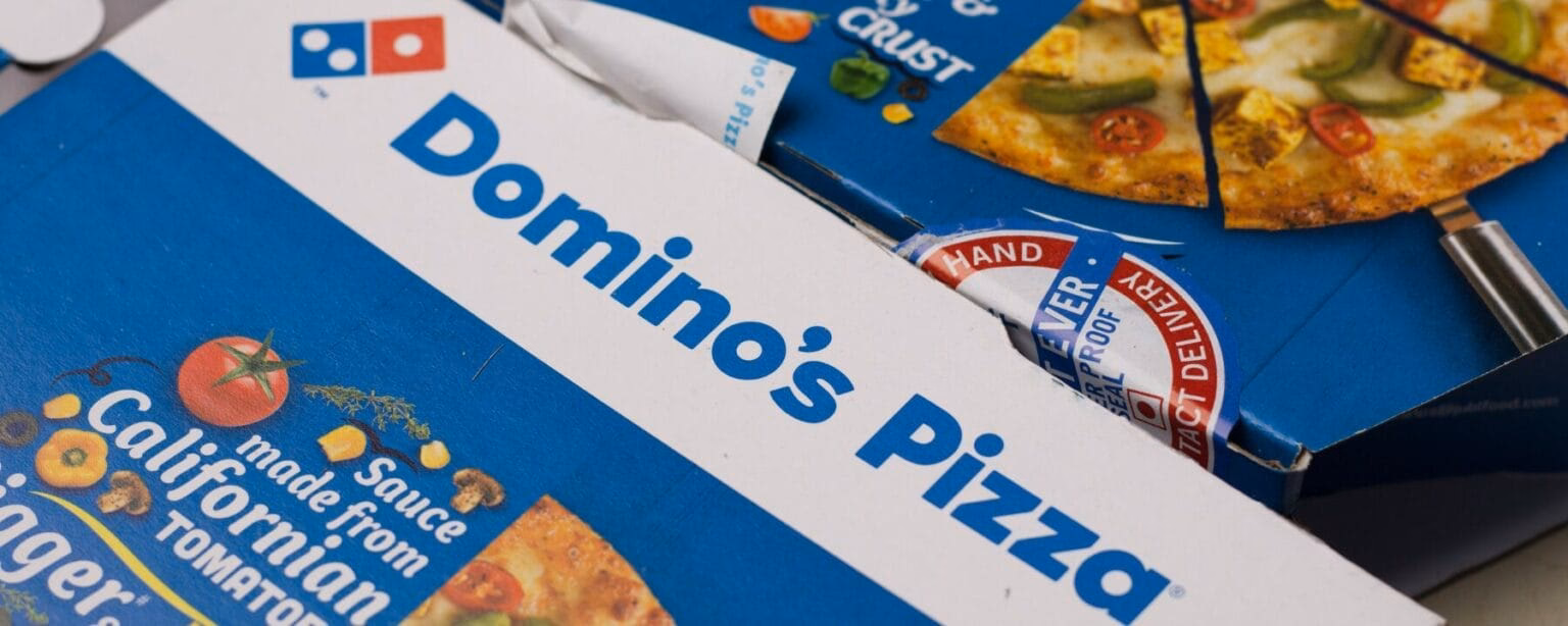 Wie viele Filialen hat Domino's Pizza?