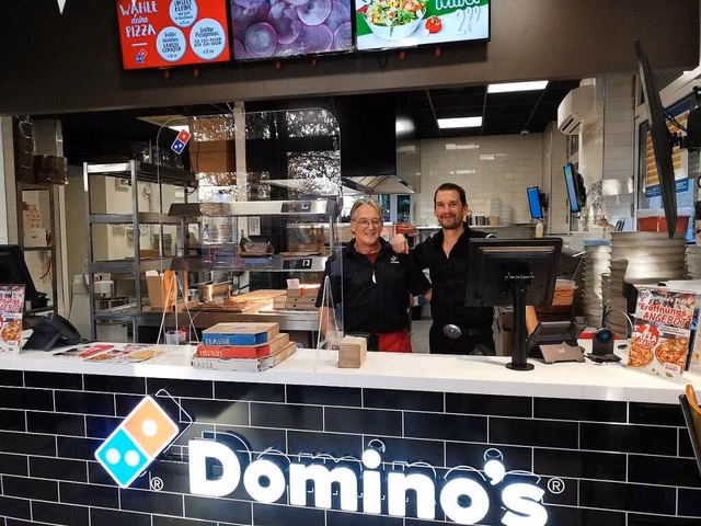 Wie kann ich bei Domino's Pizza Freiburg bestellen?