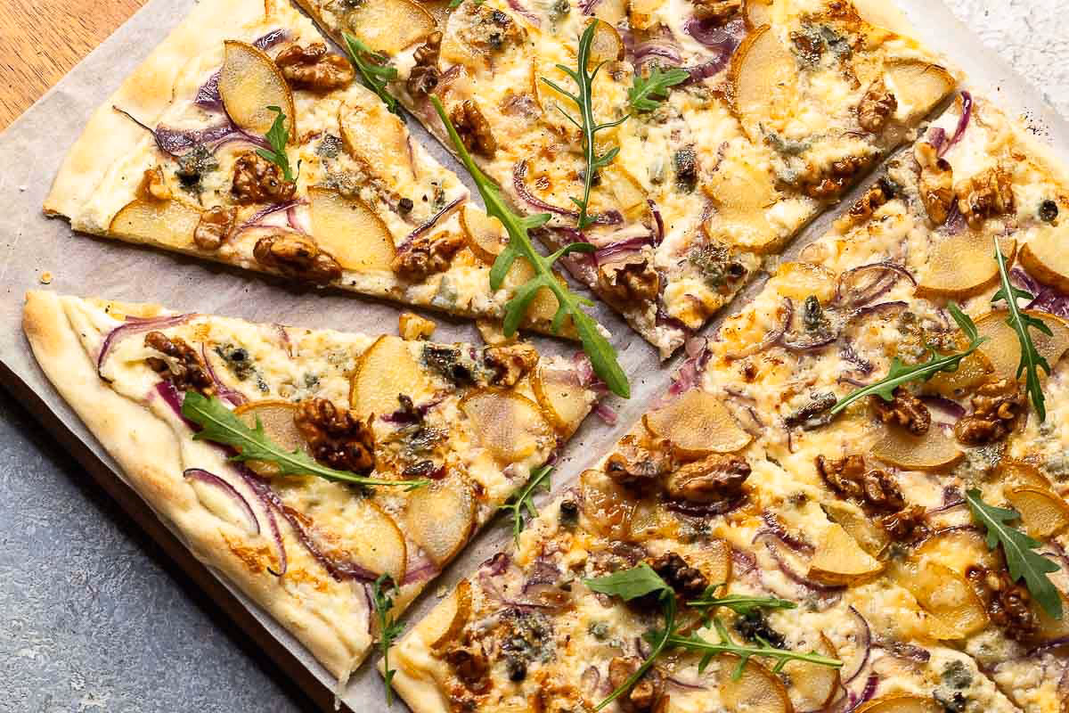 Wie kann ich meinen eigenen Flammkuchen backen?