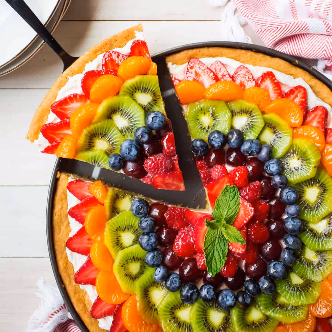 What fruits make a good fruit pizza?