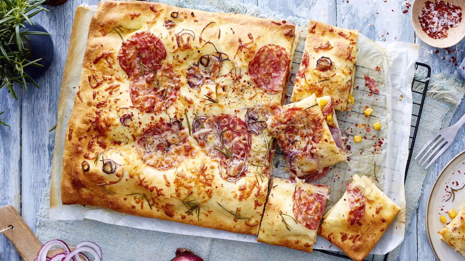 Wie füllt man eine pizzatasche?