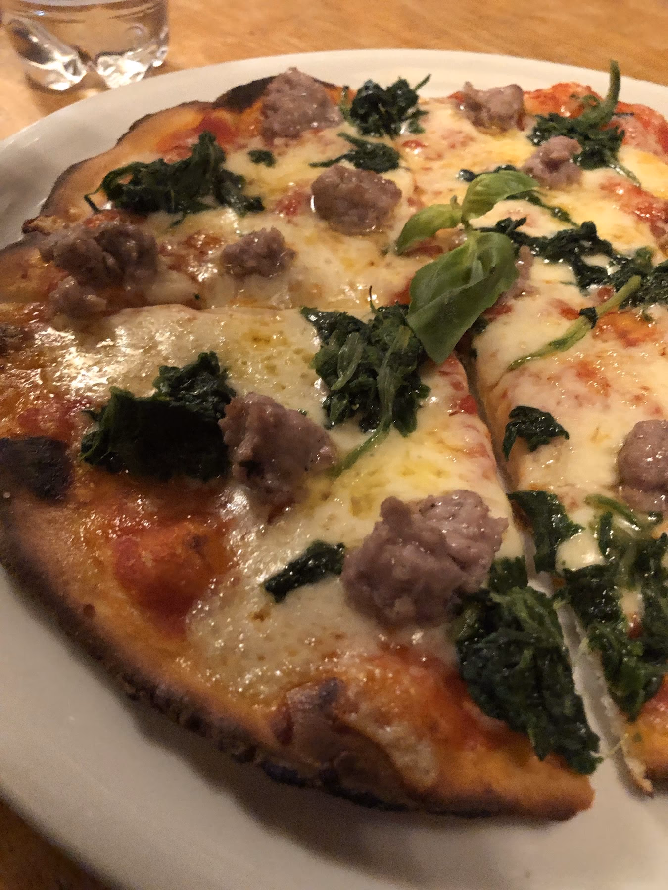 Kann man Pizza mit und ohne Gluten probieren?