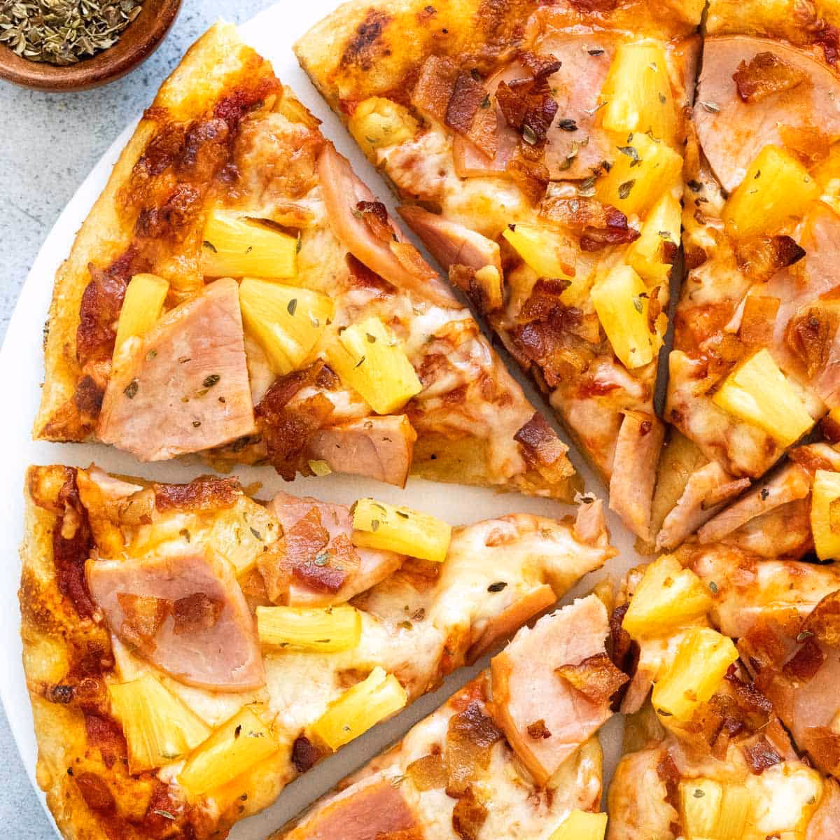 What can I put on a Hawaiian pizza?