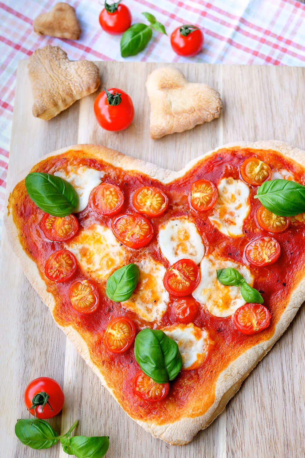 Wie bereite ich eine Pizza zu?