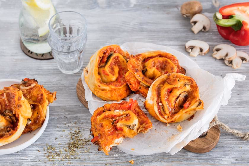 Wie kann man Pizzateig Backen?