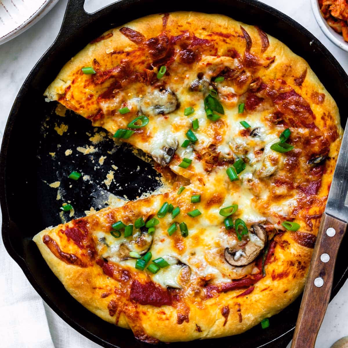 Can you make kimchi pizza with gochujang?