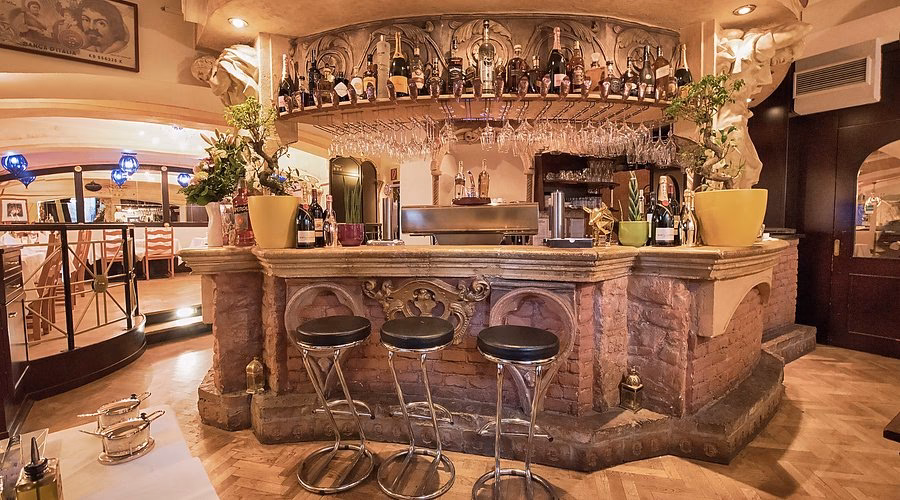 Wie heißt die Pizzeria in Wien?