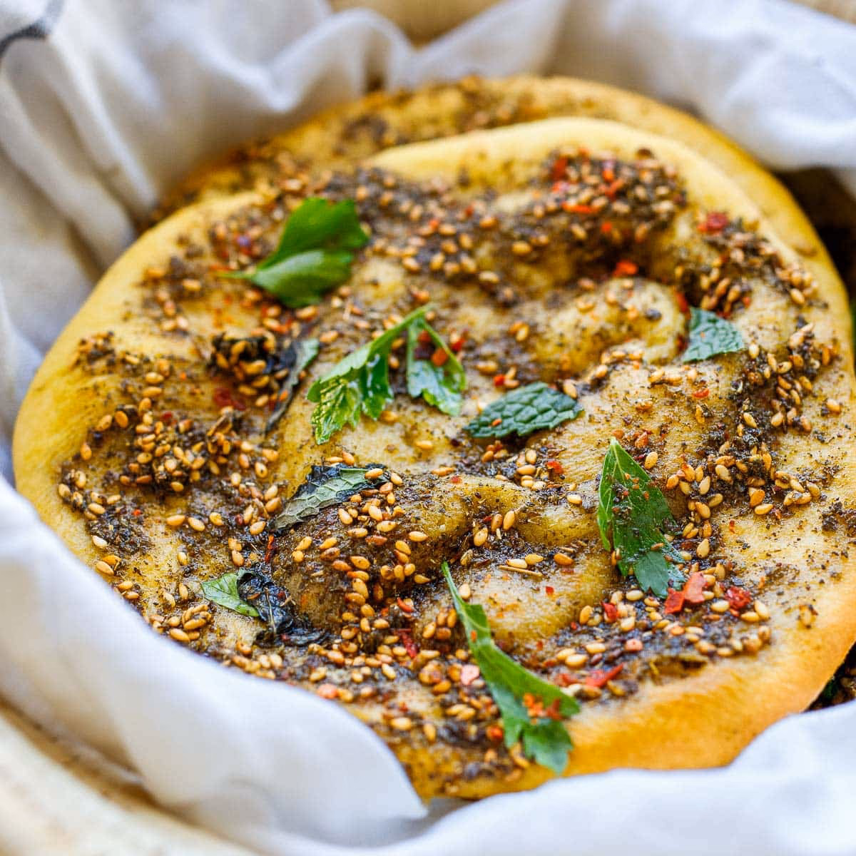 How long does it take to make a Lebanese pizza?