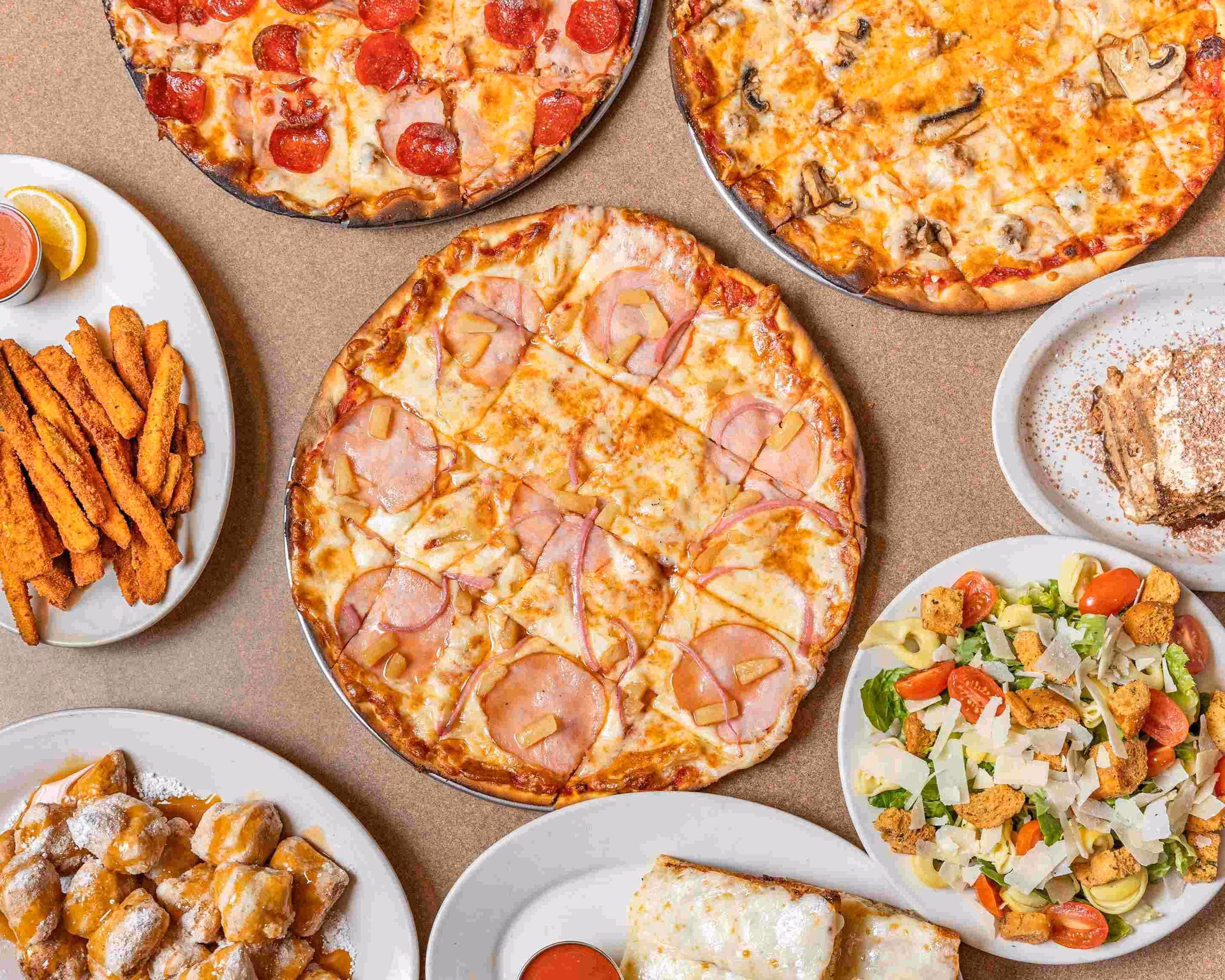 Does Lisa's pizza have a tavern style pizza?