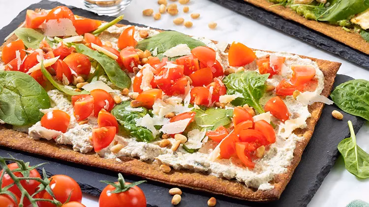 Wie wird die Lizza gebacken?