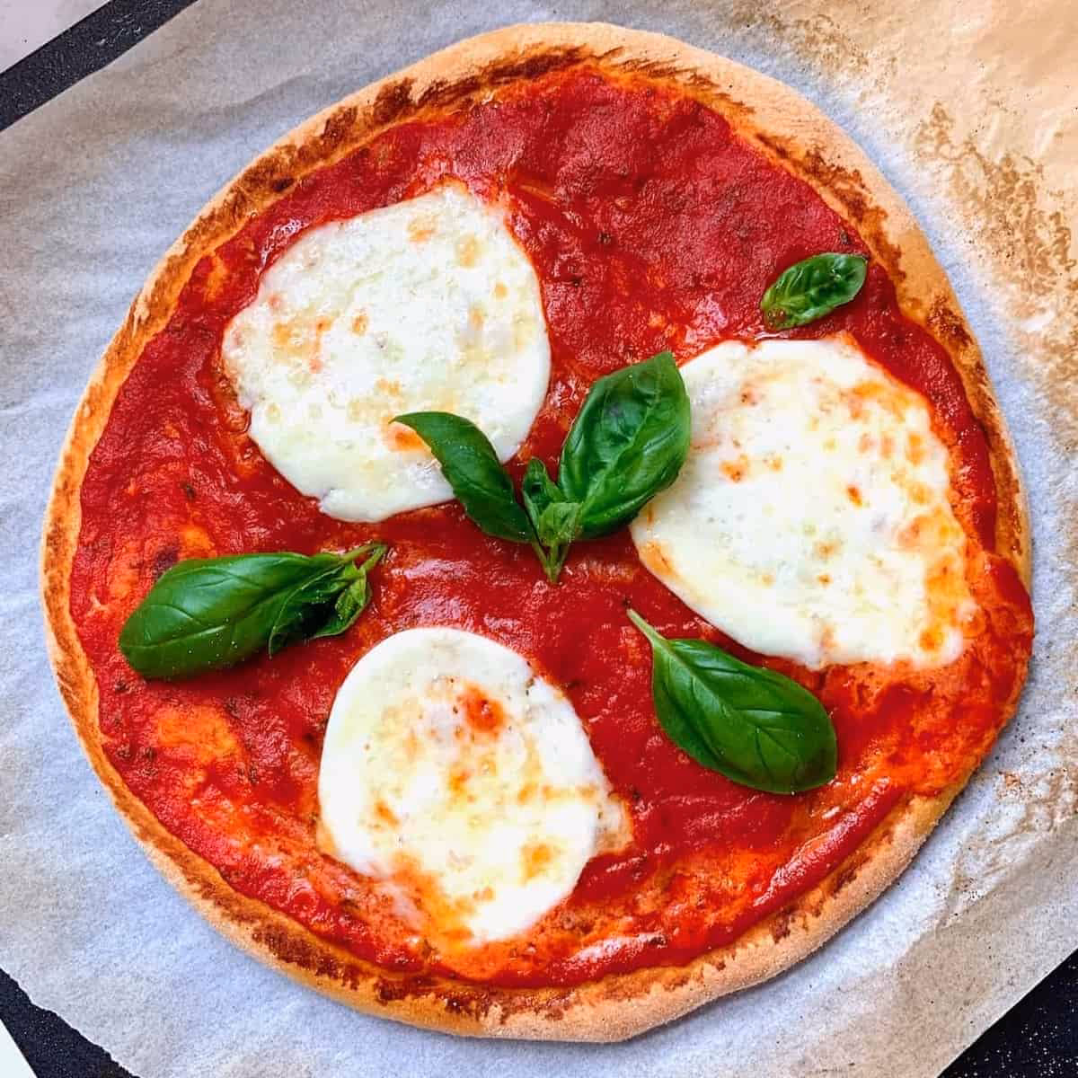 Can you substitute marinara sauce for pizza sauce?