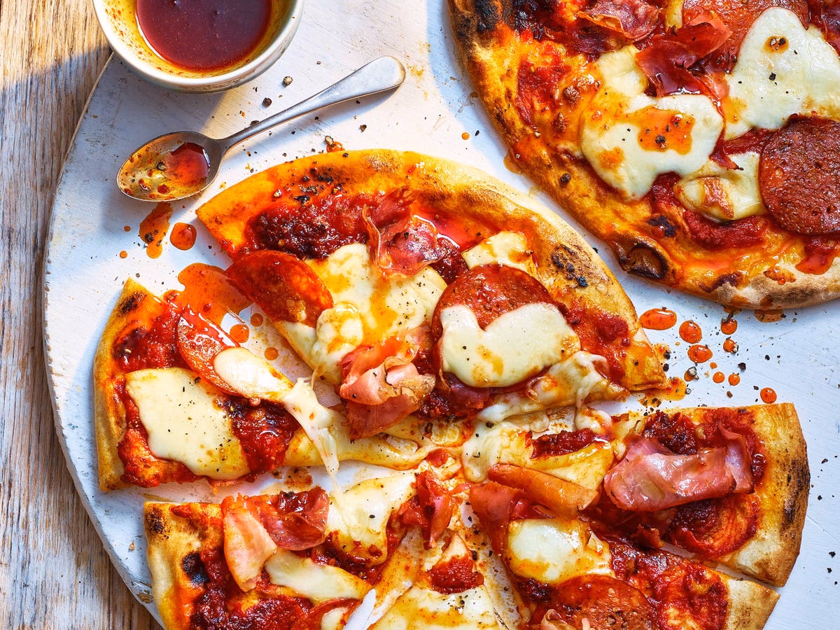 How to make a meat lovers pizza?