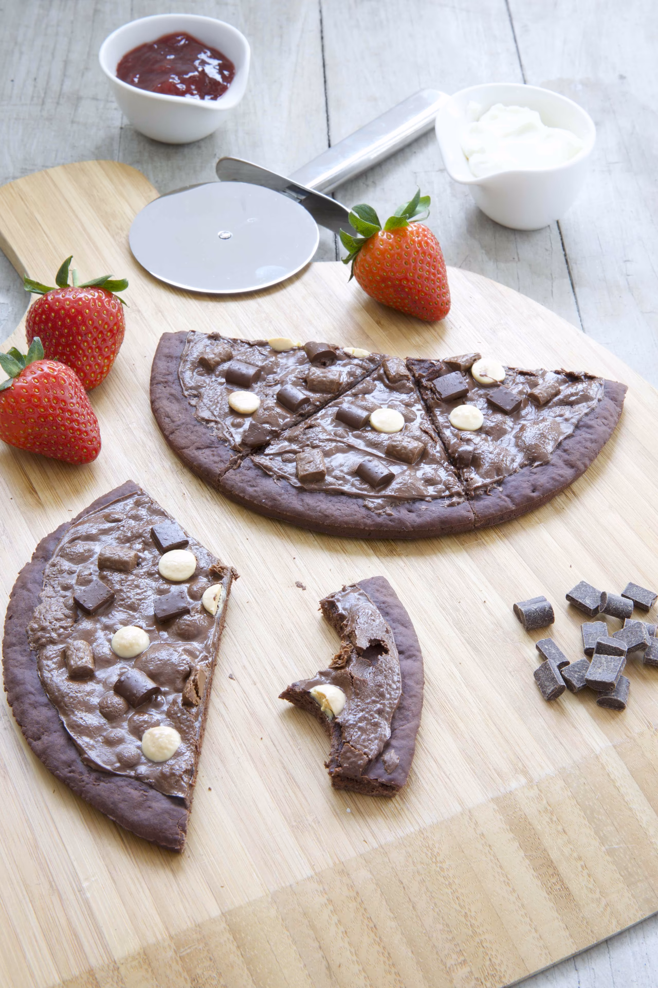 Wie macht man eine Schoko Pizza?