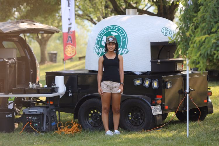 Does Ford have a pizza oven trailer?