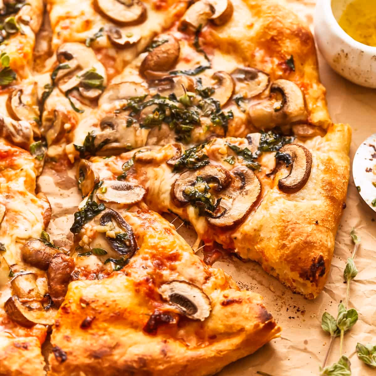What is a mushroom pizza?