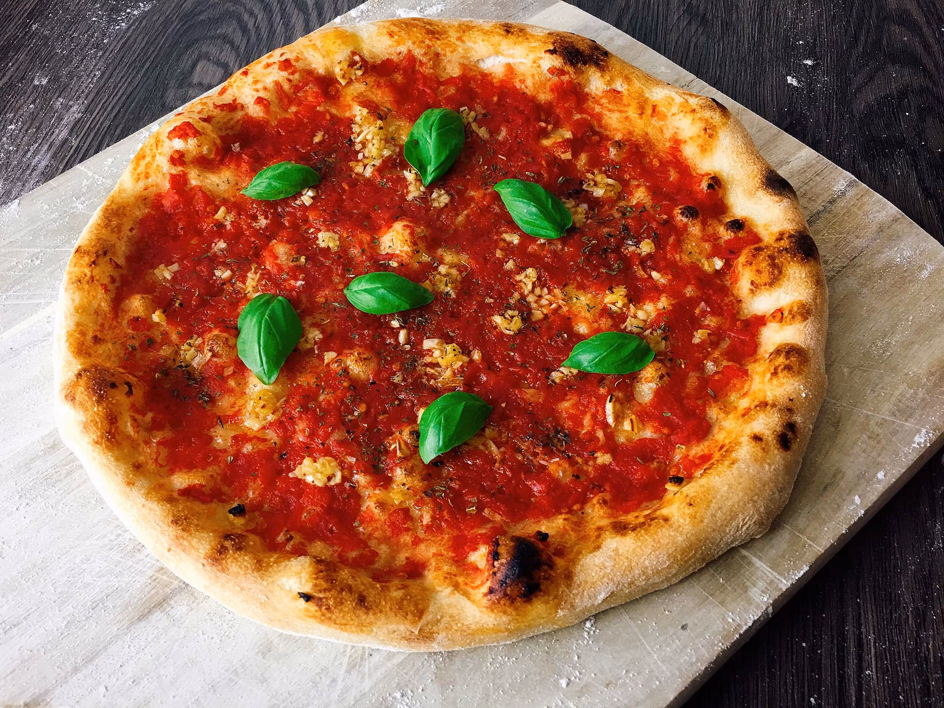 Wie lange dauert es bis eine Pizza fertig ist?