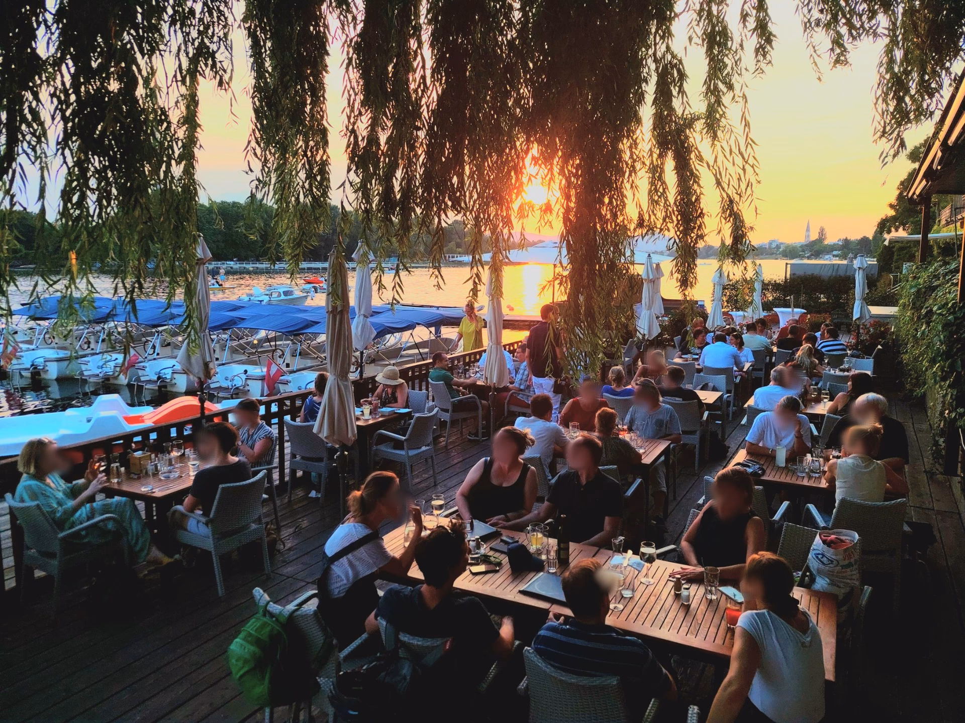 Wann frühstückt man an der Alten Donau?