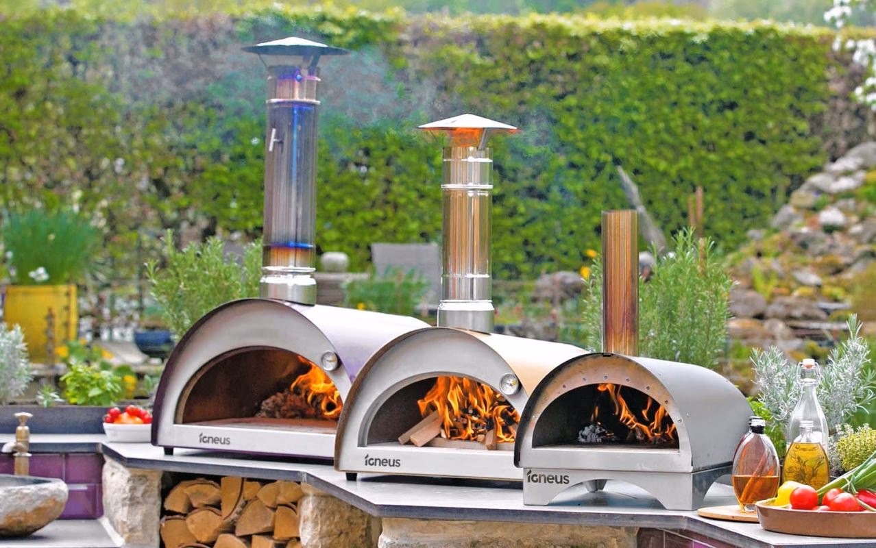 What is a portable pizza oven?