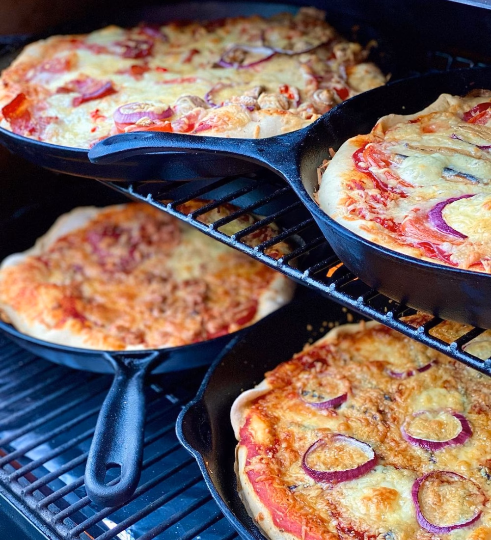 Wie backe ich eine amerikanische Pfannenpizza?