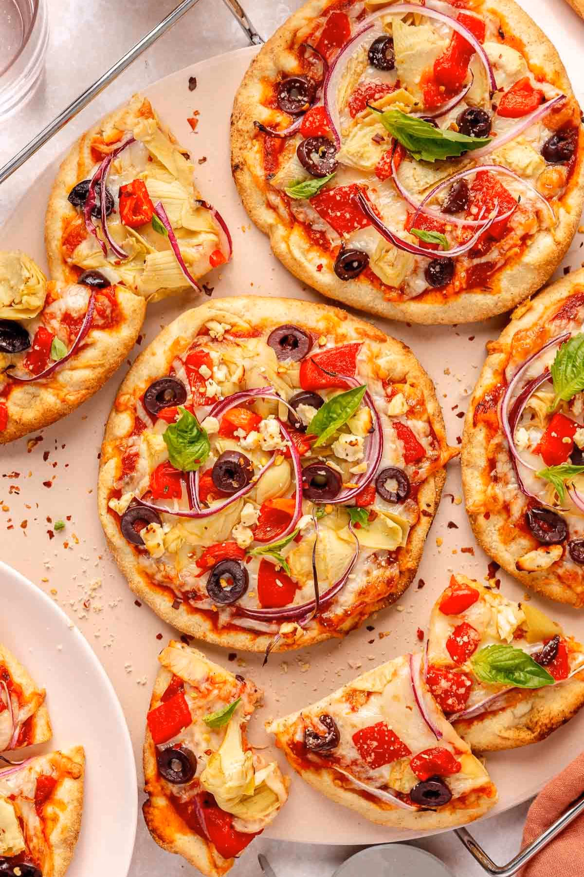 What is quick and easy Pita pizza?