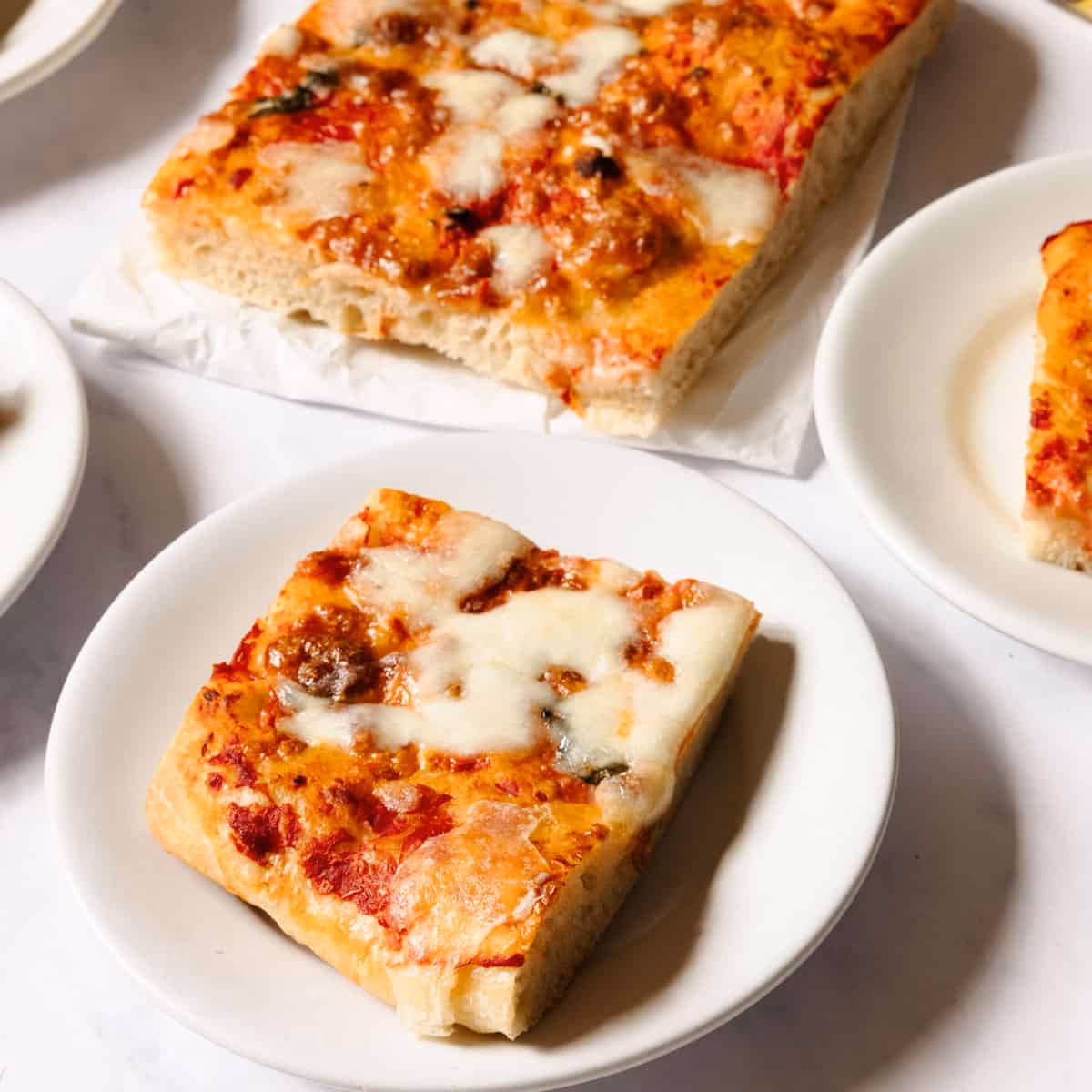 Wie wird Pizza in Rom gebacken?