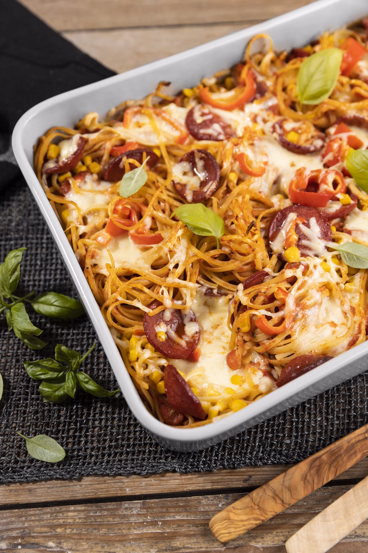 Wie lange muss der Auflauf im Ofen gebacken werden?