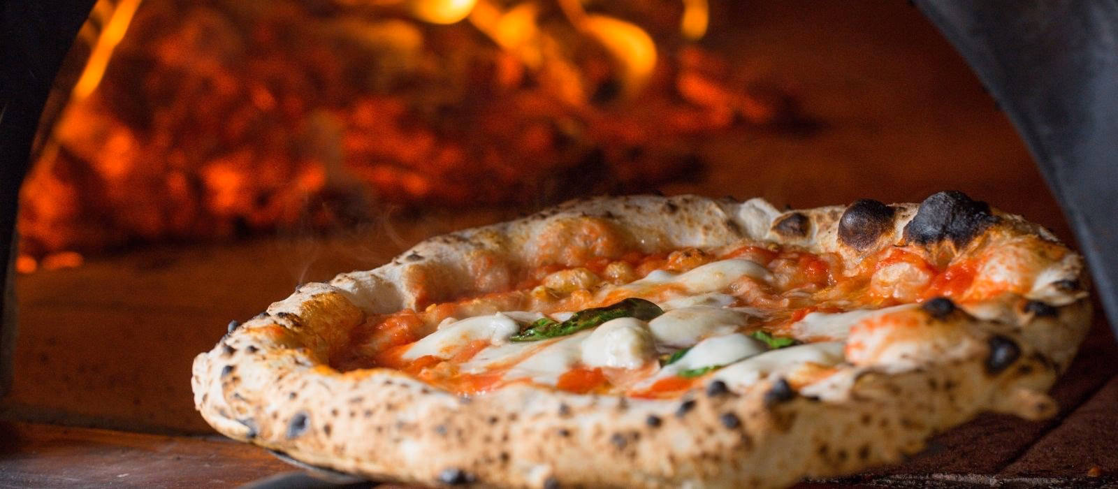 Was ist der Unterschied zwischen einer Pizza und einer Calzone?