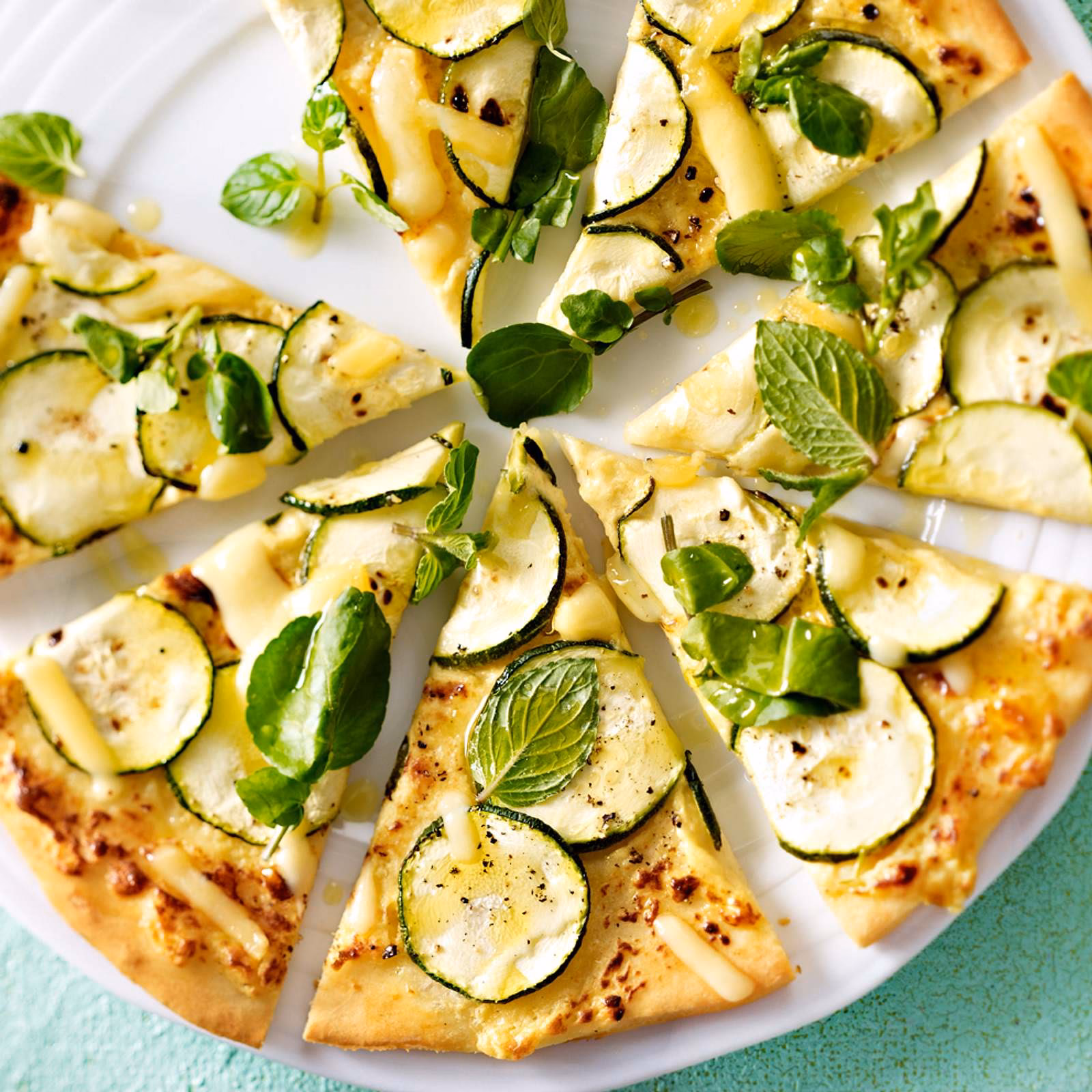 Was ist der Unterschied zwischen Pizza Romana und Pizza Neapolitana?