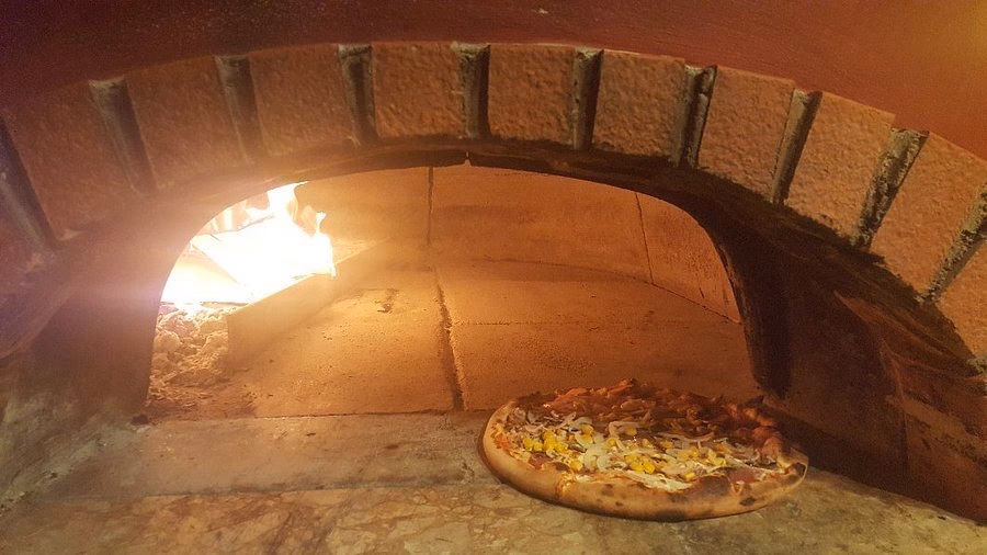 Wie erreiche ich die Pizzeria alla Casa?