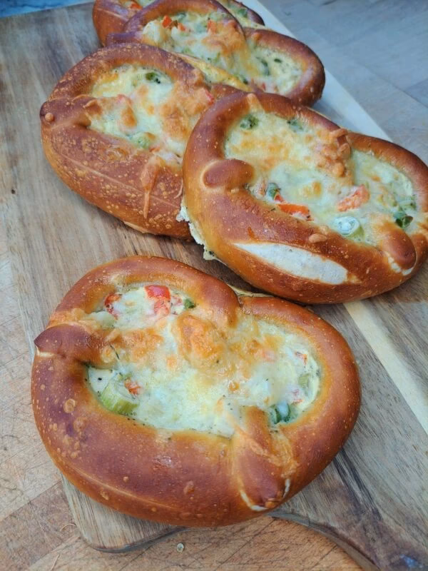 Kann man Pizzateig in der Heißluftfritteuse machen?