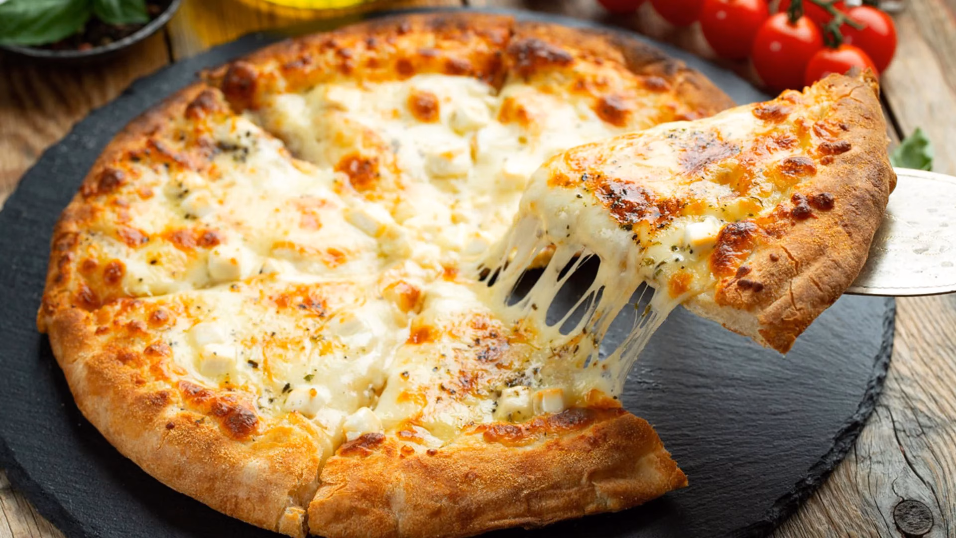¿Cuál es la mejor masa para pizza de 4 quesos?