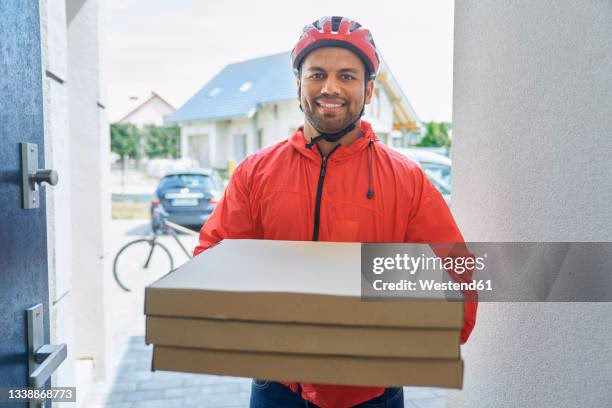 Where can I find the pizza delivery man and the Gold Palace?