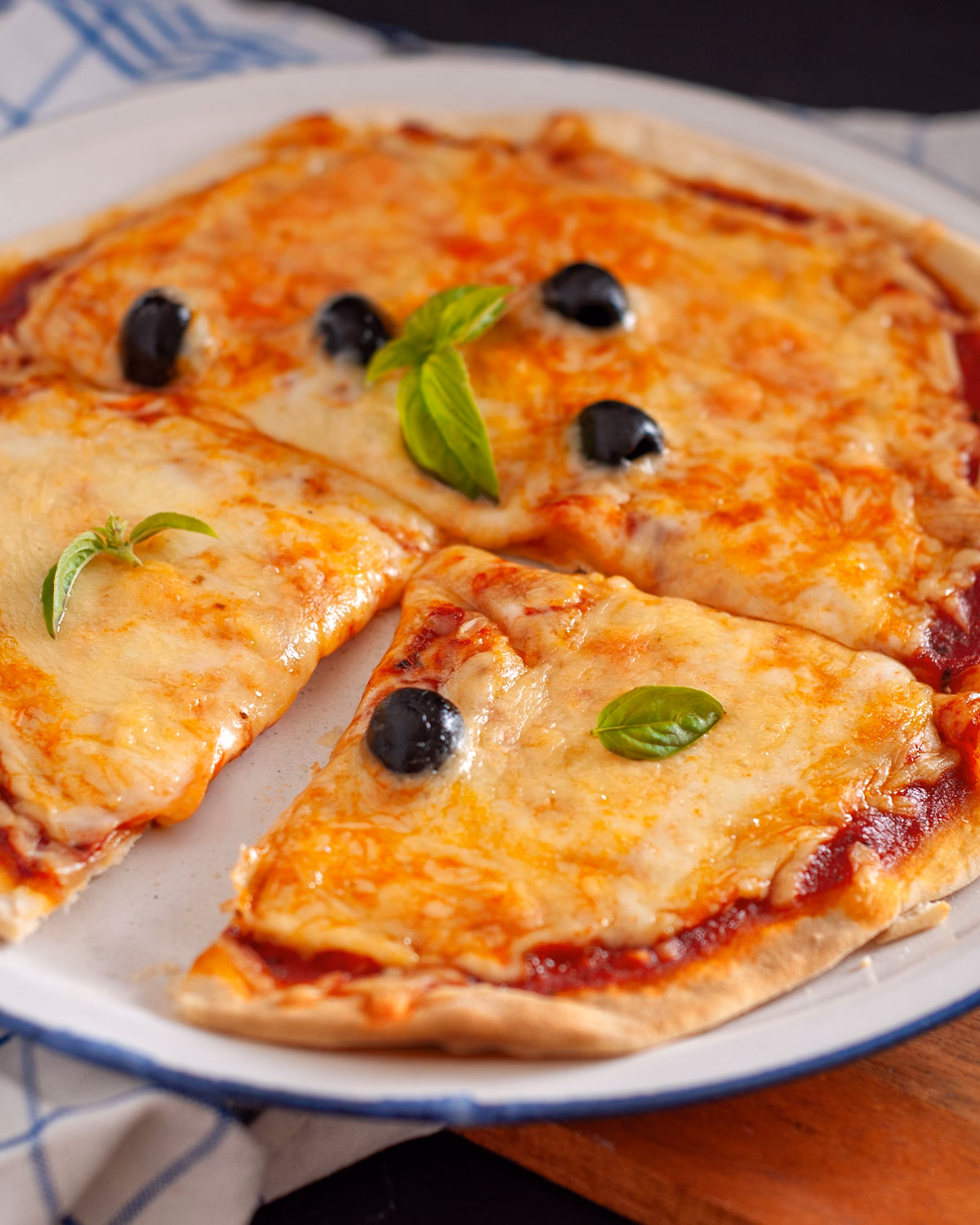 Kann man Pizzateig selbst machen?