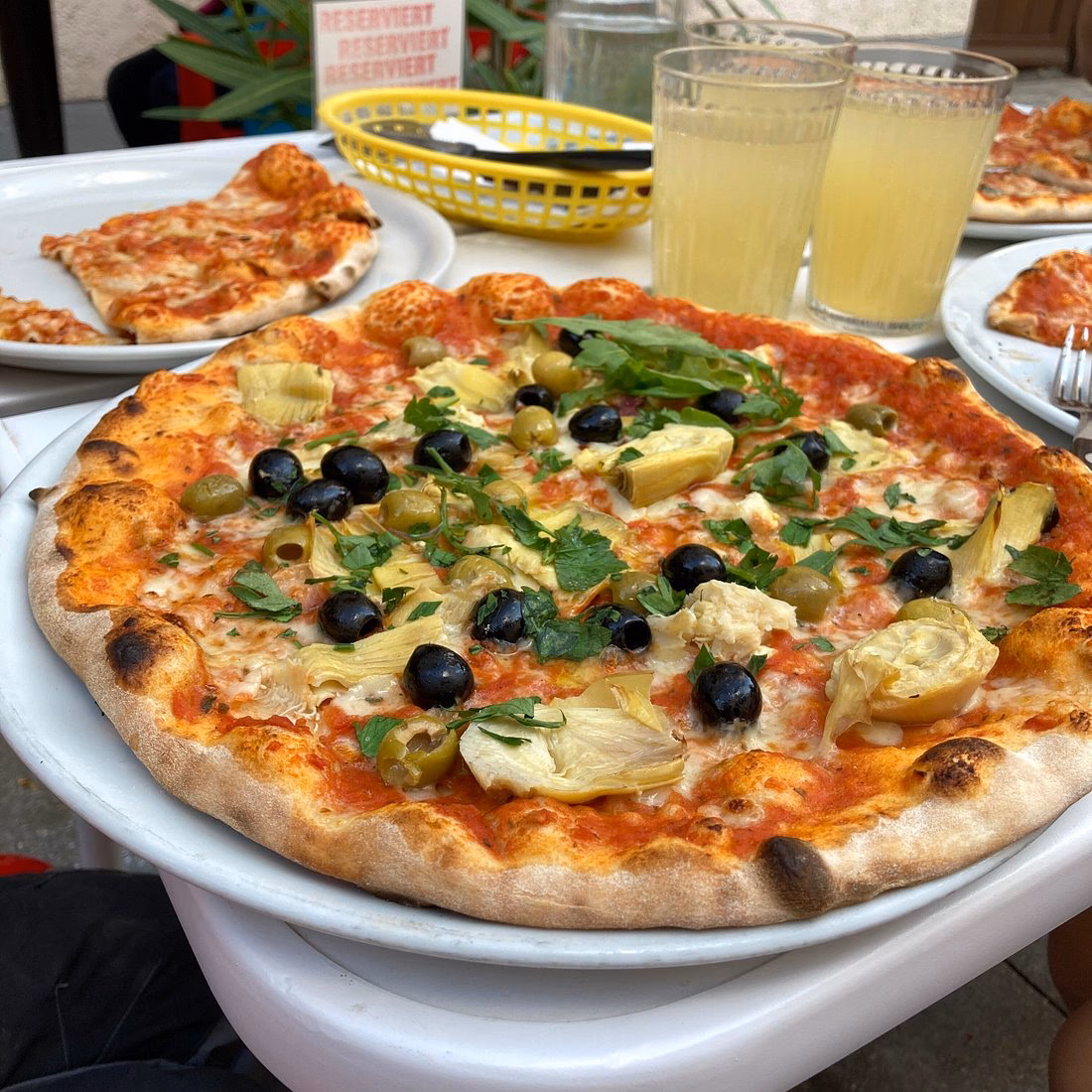 Was bietet die Pizzeria Grano?