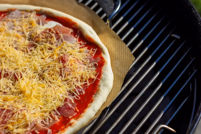 Wie schmeckt Pizza ohne Backpapier?