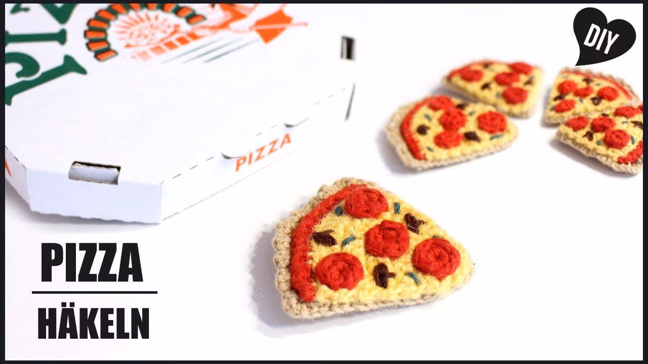 Wie kann ich eine gehäkelte Pizza selbst belegen?