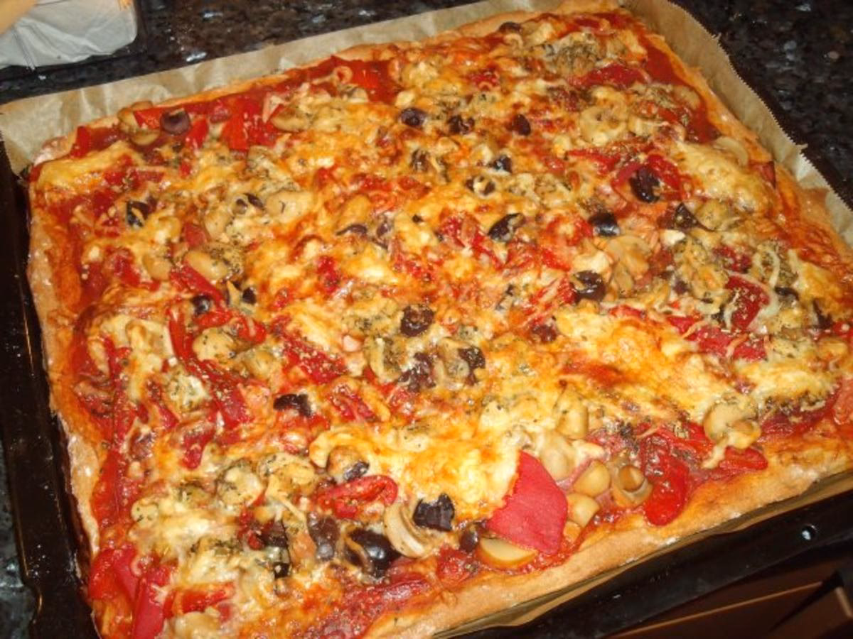 Wie macht man selbstgemachten Pizzateig?