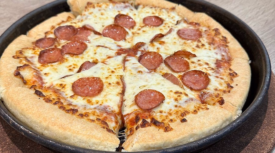 Wie viele Gerichte und Getränke gibt es bei Pizza Hot?