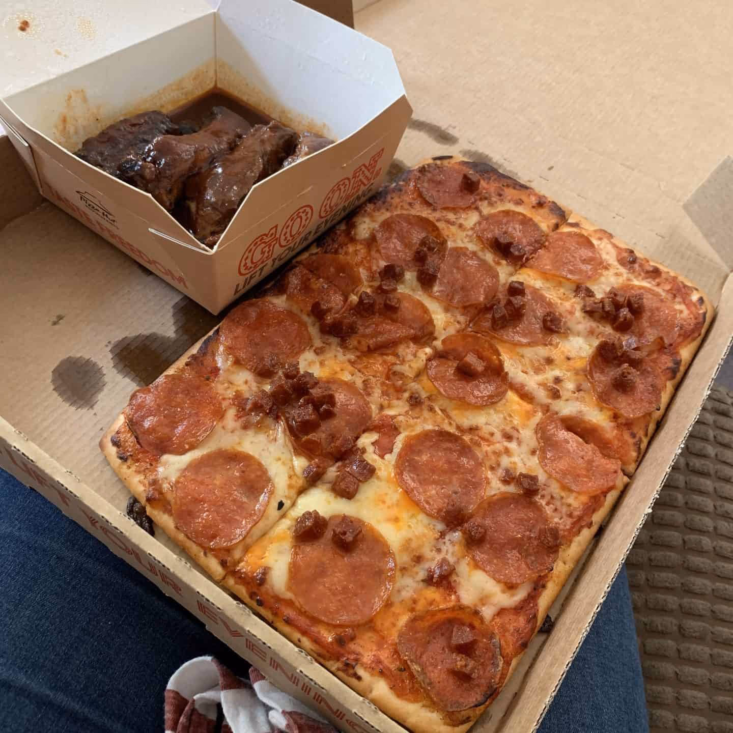 Which pizzas are gluten-free?