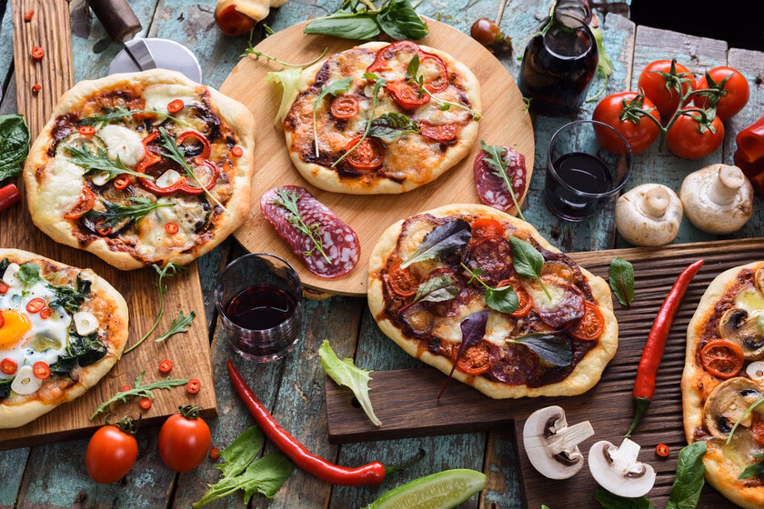 ¿Cuál es la proporción de ingredientes para hacer masa de pizza?