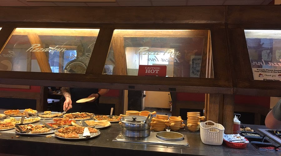 Does Pizza Inn have a buffet to go option?