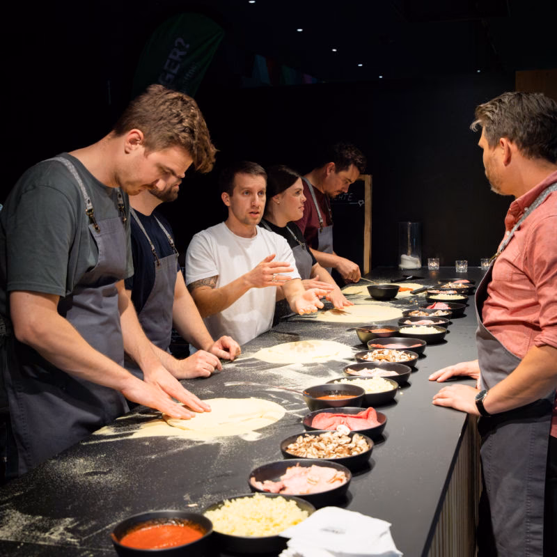 Wie oft finden Kochkurse in München statt?